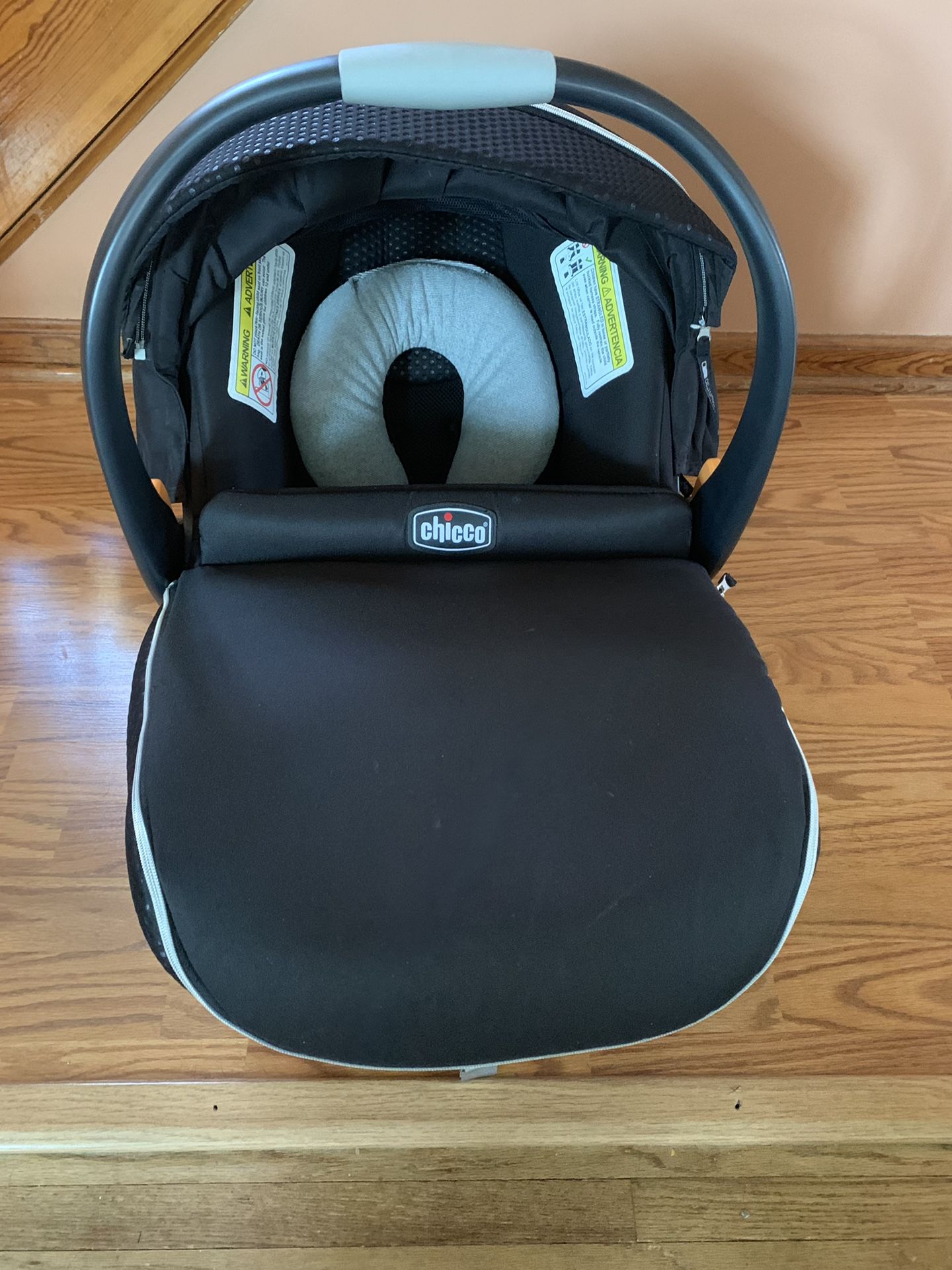 Chicco infant car seat & base