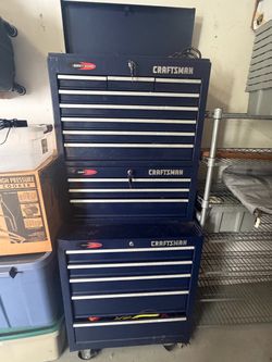 Large Craftsman’s Toolbox w/ tools