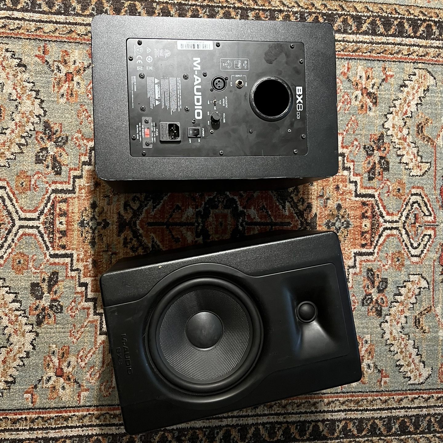 M Audio Bx8 D3 Powered Monitors