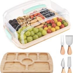Charcuterie board with clear lid