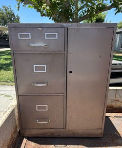 File cabinet
