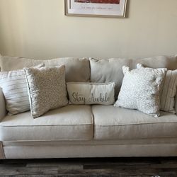 Bobs Couch