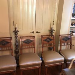 4 Beautiful Classical Antique 4 Chairs  Great Condition. 