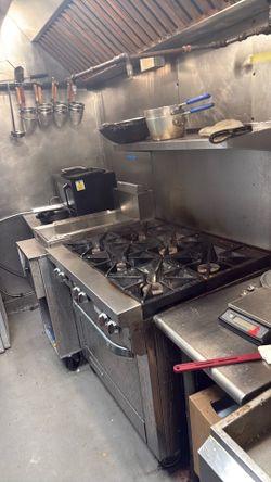 Gas stove