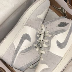 4y Jordan 1 Grey Sail