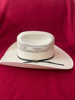 Hat size  71/4