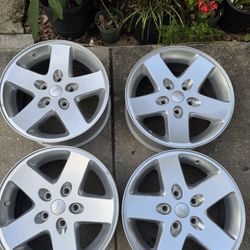 2015 jeep wrangler rims size 17 