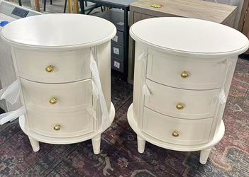 New assembled Nightstands Set 2, Night Stand with 3 Drawers, Farmhouse Off White Bedside Table for Bedroom, All Wooden Oval Nightstand with Storage