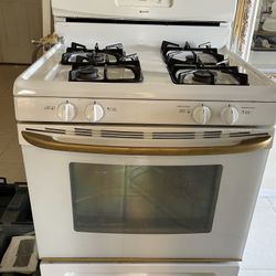 Kenmore Gas Range, Top And Oven Com