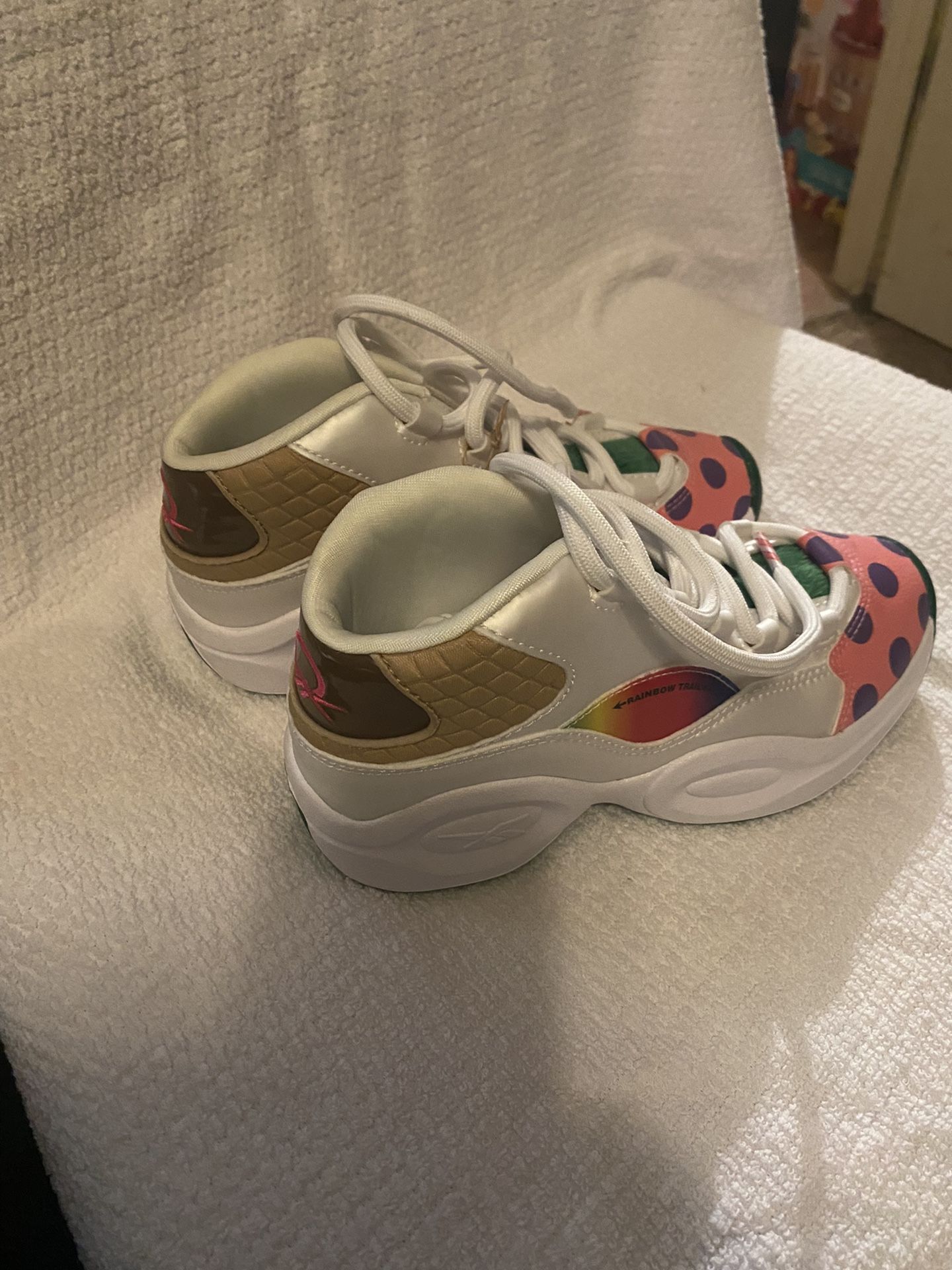 Reeboks candy land tennis shoes size 3 youth girls and boys