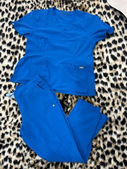 Figs scrubs women XL top Large bottoms