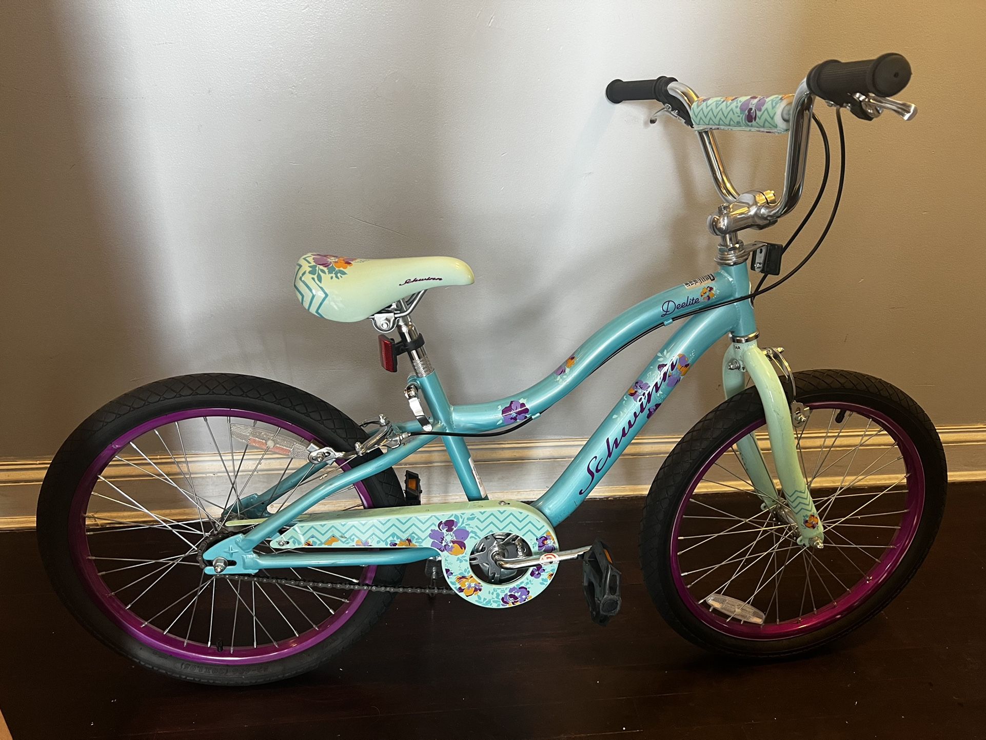 Schwinn Deelite 20” Kids Bike - Mint Green