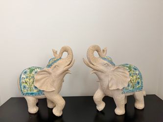Cute elephants