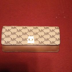 Michael Kors wallet