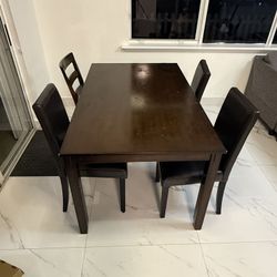 Dinner Table With 8 Chairs