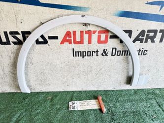 2021 - 2022 - 2024 AUDI Q5 FRONT LEFT DRIVER FENDER FLARE ARCH MOLDING OEM AY82795