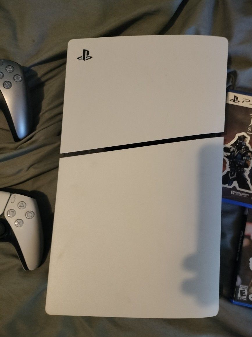 PS5 Brand New Used Less Then Ten Times With Brand New Remote And 8 Games