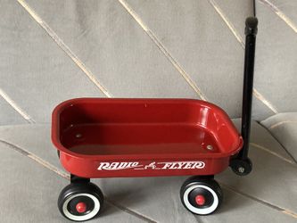 Vintage RADIO FLYER Little Red Wagon