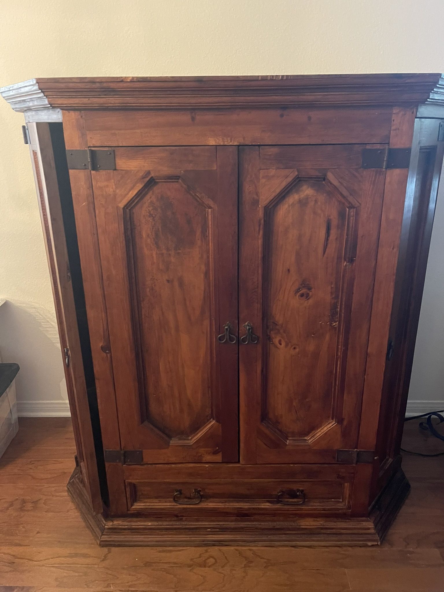 Armoire. Beautiful natural wood 