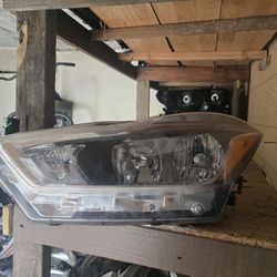 2018 2020 nissan kick driver oem halogen headlight 