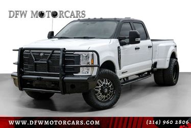 2023 Ford F350 Super Duty Crew Cab