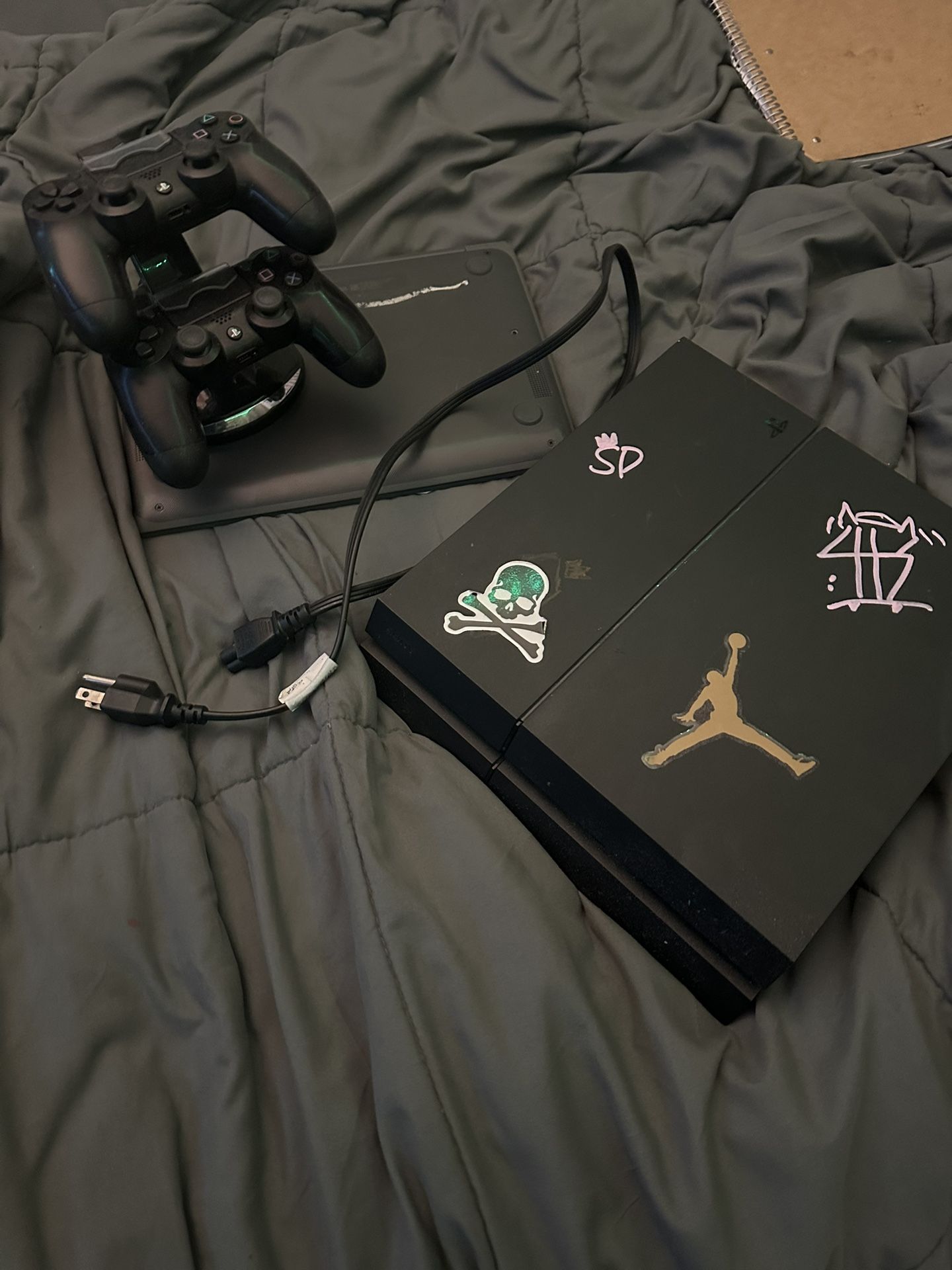 PS4