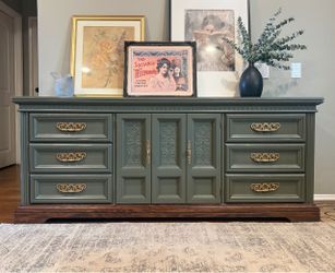 Beautiful, solid wood Thomasville lowboy triple dresser