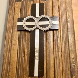 Cruz Esposos. Weddin Couple Cross