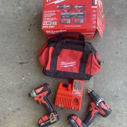 Milwaukee M18 Brushless Impact Driver And Drill Driver Kit 