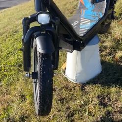 Electric Scooter With Seat For Sale