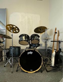 PDP by DW 5-Piece Drum Set with Meinl HCS Cymbals and stands included