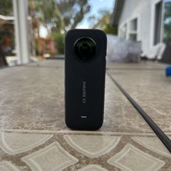 INSTA360 X3