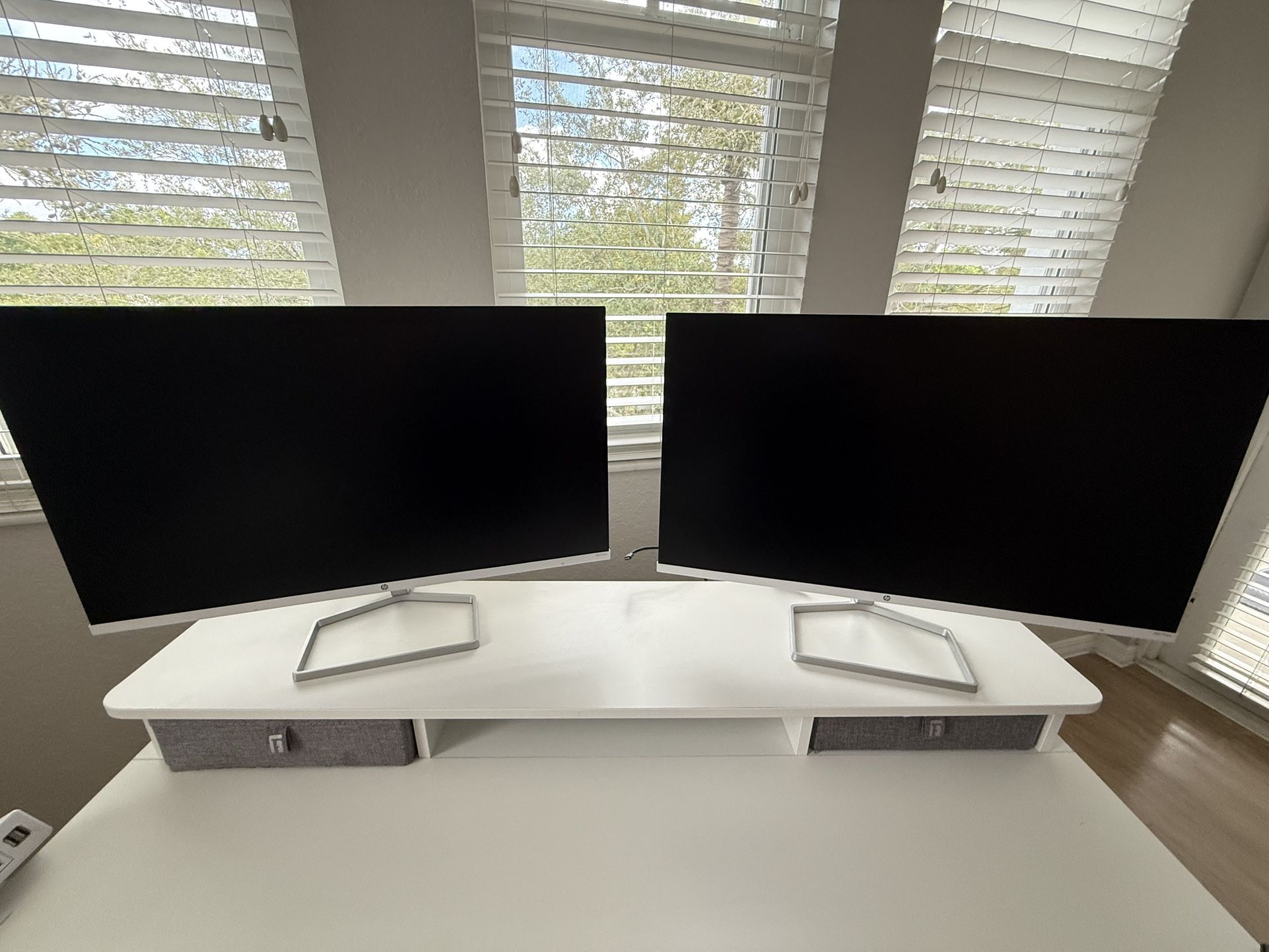 HP 27in Monitors