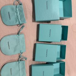 TIFFANY&Co jewelry Bag N Boxes