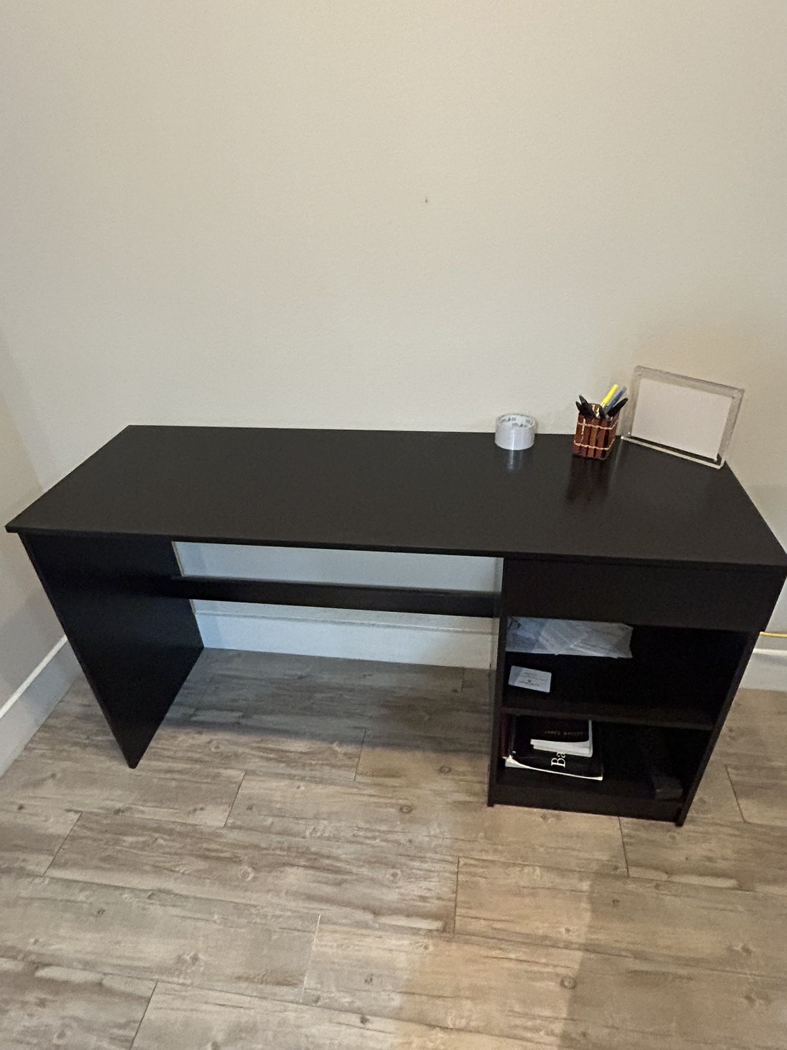 Work Desk