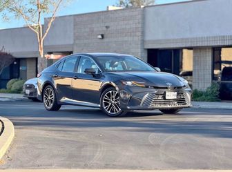 2025 Toyota Camry Hybrid