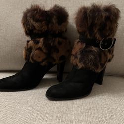 “VINTAGE” Stuart Weitzman  Woman’s Leopard Fur Ankle Boots 
