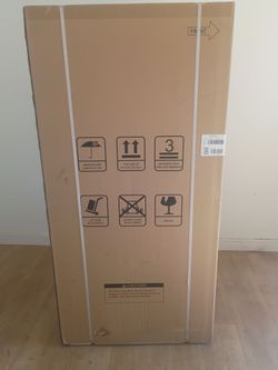 Crosley CRHS12SS Refrigerator, BRAND NEW
