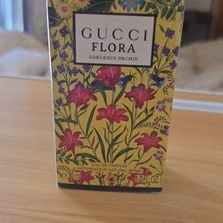 Gucci Flora Gorgeous Orchid Eau de Parfum Spray Regular Size 1.0 fl oz Orchid