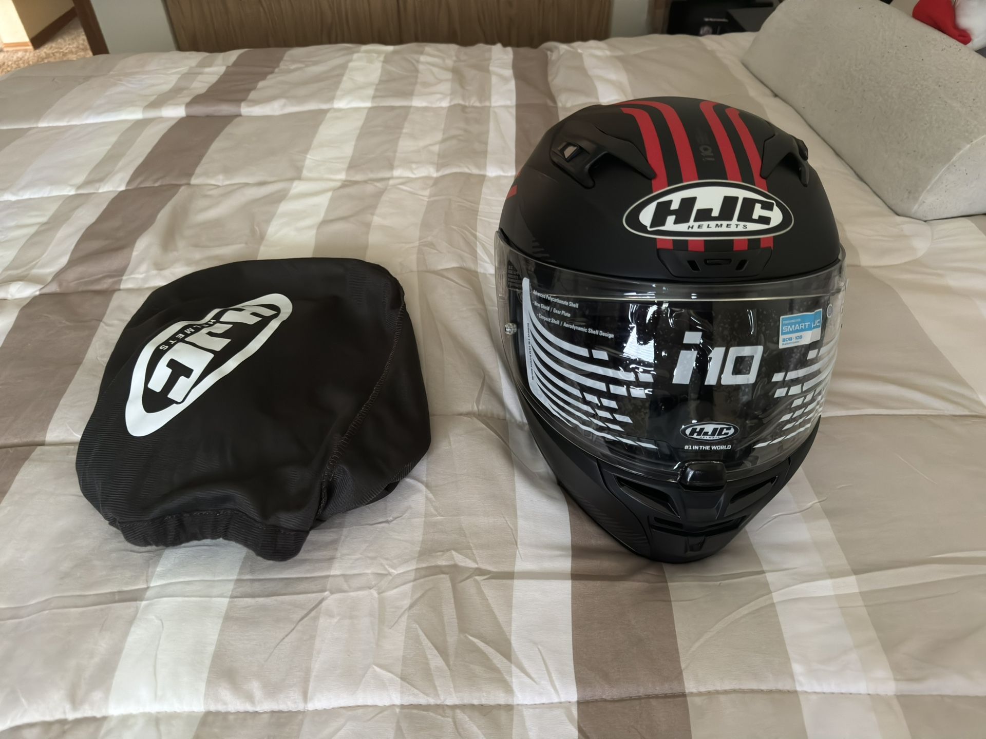 HJC I10 Strix Helmet and Rev It Dirt 3 Gloves