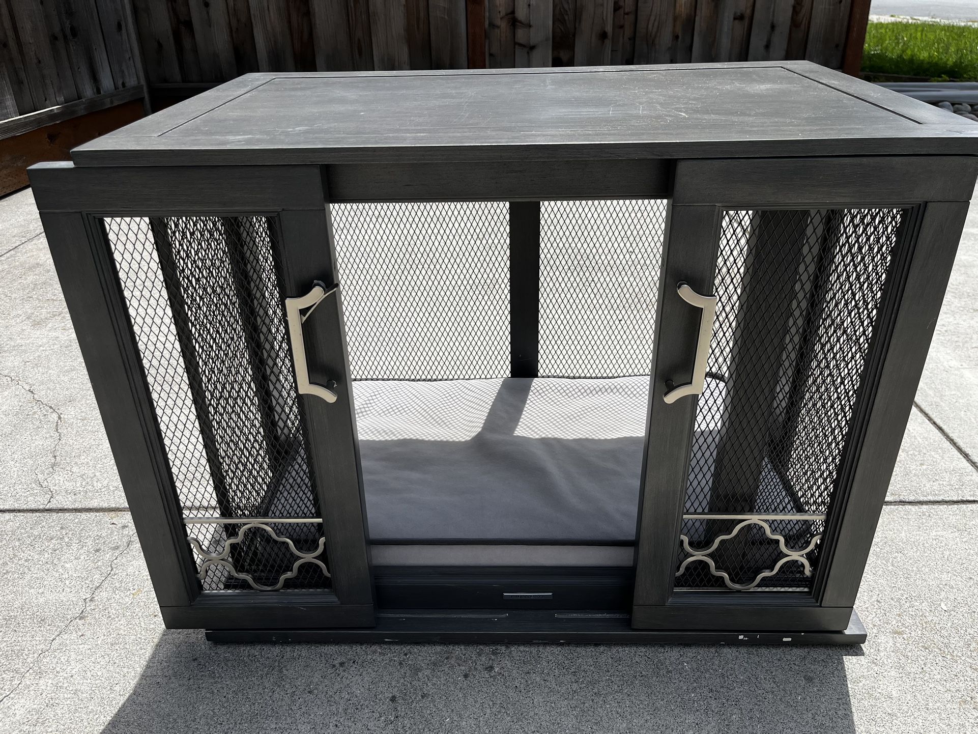 Frontgate Covington Pet Residence Dog Crate Cage