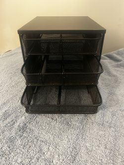 Three drawer organizer