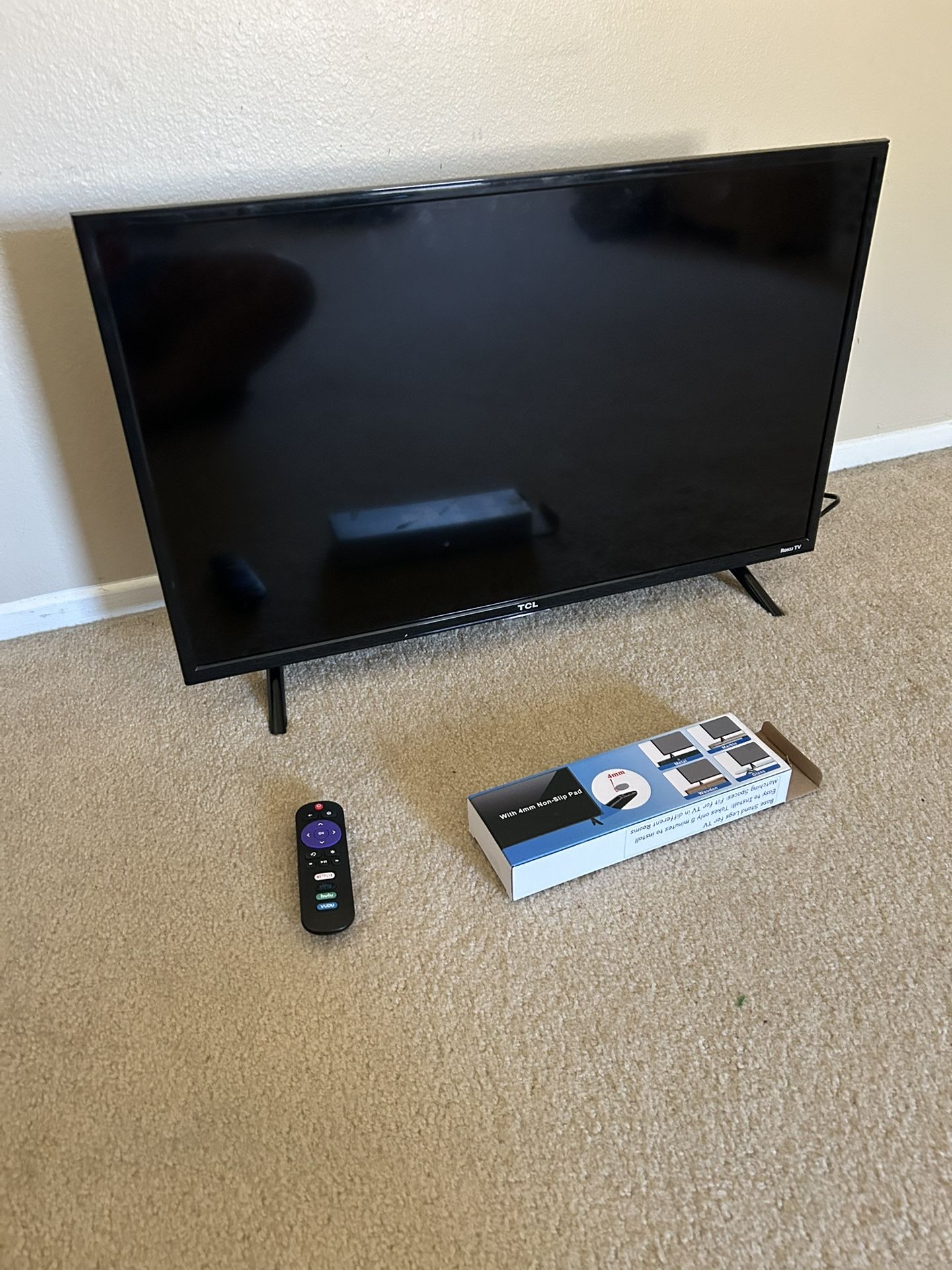 32” Inch Roku Smart Tv With Remote Control