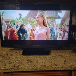 24 " Samsung TV