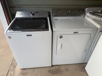Maytag Washer and Dryer Set