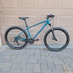 SPECIALIZED PITCH SPORT 27.5 INCH MOUNTAIN BIKE LIKE NEW ( CHECK MY OTHER BIKES)