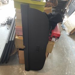 Audi Q3 2016-2018 Retractable Privacy Trunk Cover 