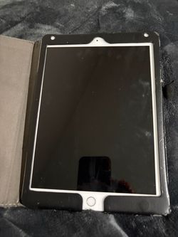 iPad (6th generation)