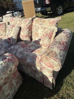 Vintage Floral Sofa & Loveseat Set with Accent Pillows (Gently Used)