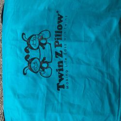 Twin Z Pillow